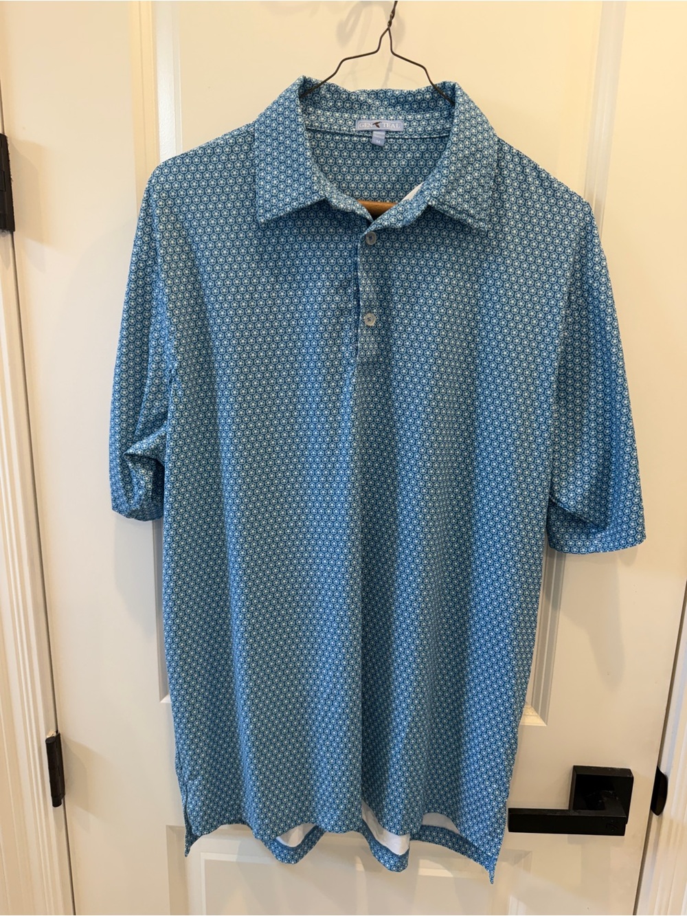 Genteal Men's Light Blue Geo-Print Polo Shirt